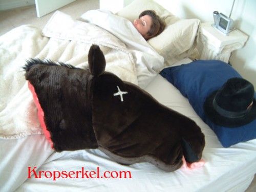 14_Horse Head Pillow
